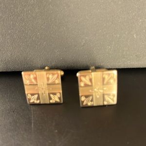 Vintage gold cuff links